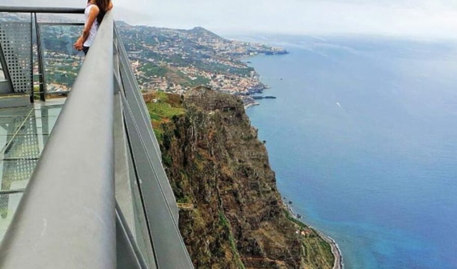 Câmara de Lobos/Sky Walk (Cabo Girão) : Private Tuk Tuk Tour - Câmara de Lobos and its fishing-village character