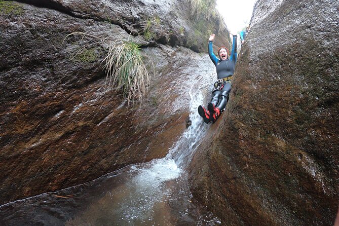 Canyoning in Madeira: Ribeira das Cales - Funchal Ecological Park - Getting fitted for wetsuits and safety gear