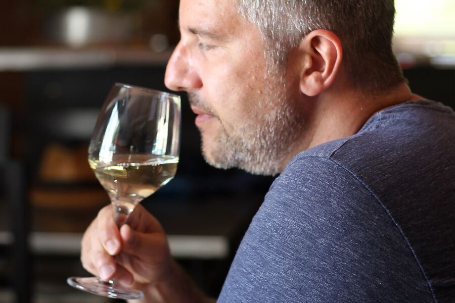 Carvoeiro/Portimão/Alvor: Wine Tour w/ Tasting, Tapas, Music - Shared group or private tour?