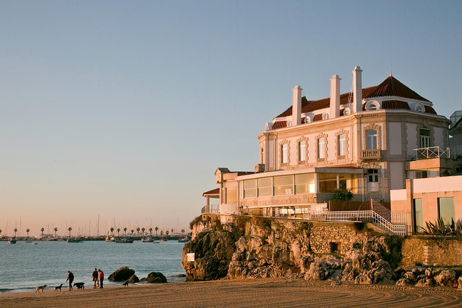 Cascais: Glamour and Decay by The Lisbon Coastline - Private Tour - Marina de Cascais and the town’s modern face