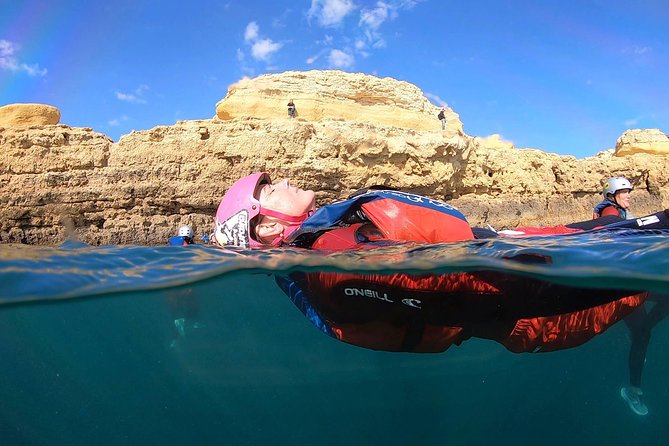 CLIFF JUMPING tour - Coasteering in Albufeira - Fitness and Health Requirements