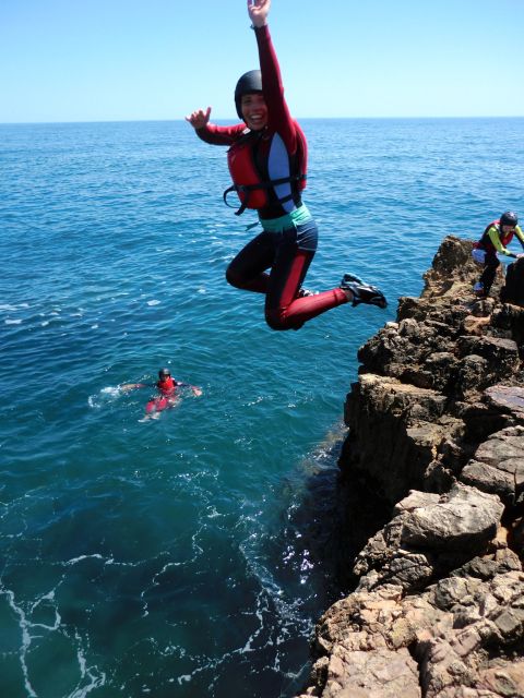 Coasteering Algarve: Cliff Jump, Swim & Climb in Sagres - Who should book this coasteering trip?
