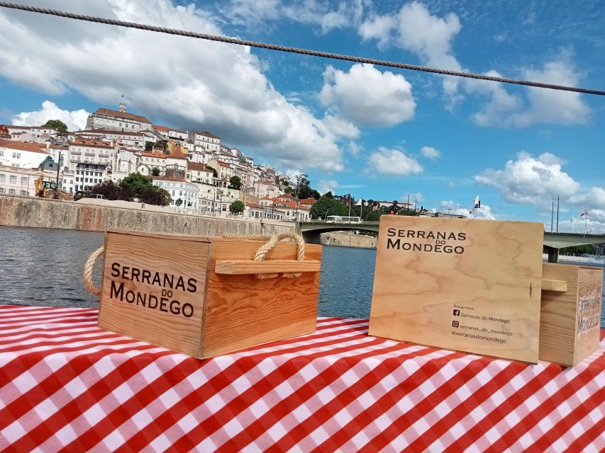 Coimbra: Barca Serrana Traditional Boat Trip - Starting At Parque Dr Manuel Braga