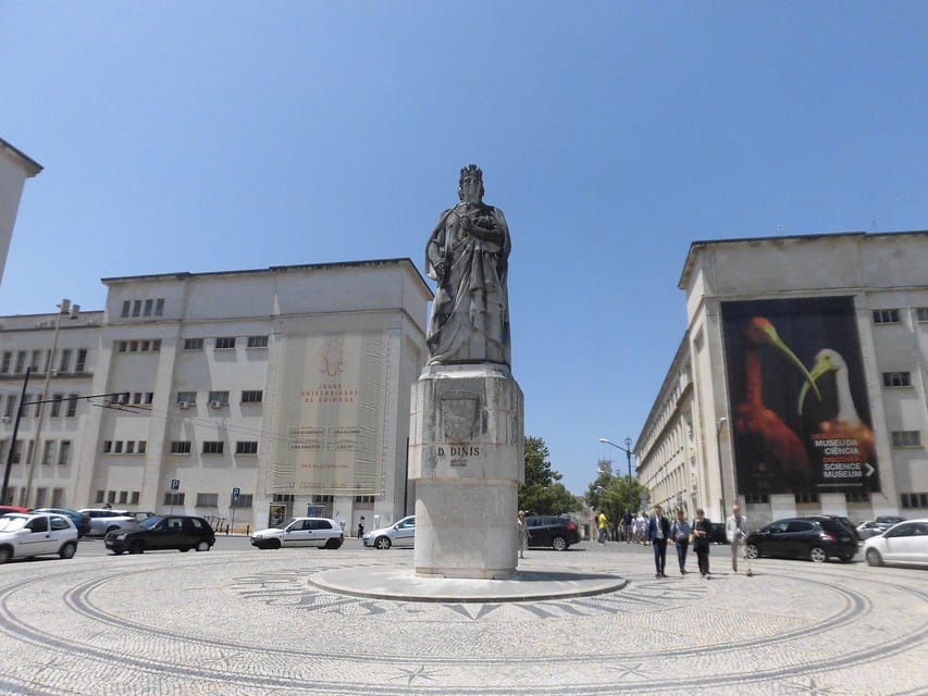 Coimbra: Guided tour with a local student - Sé Velha and Coimbra’s medieval character