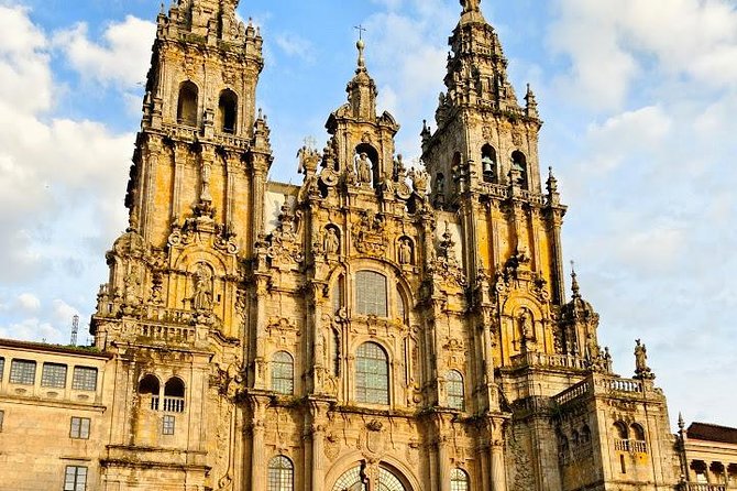 Day Trip from Porto to Santiago de Compostela and Valença - Why Santiago is worth the long ride from Porto
