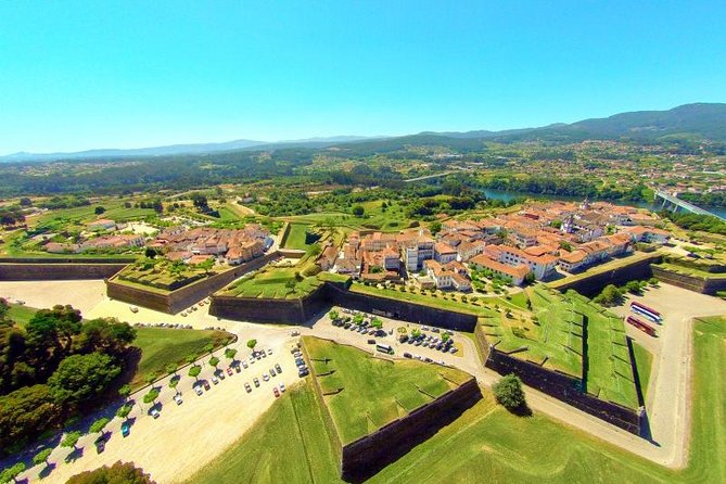 Day Trip from Porto to Santiago de Compostela and Valença - The 7:30 a.m. start and the road north