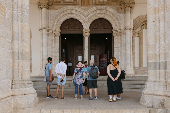 Évora, medieval village Monsaraz & Wine Tasting - Price, group size, and what you receive