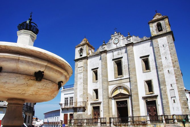 Évora Wine & Heritage Tour from Lisbon - Crossing the Tagus and leaving Lisbon