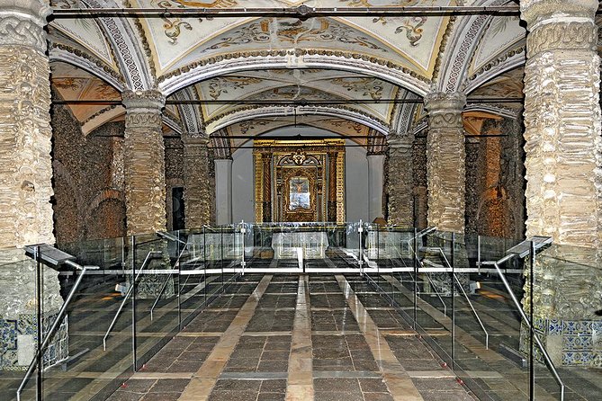 Évora Wine & Heritage Tour from Lisbon - Alentejo wine country and the tasting stop