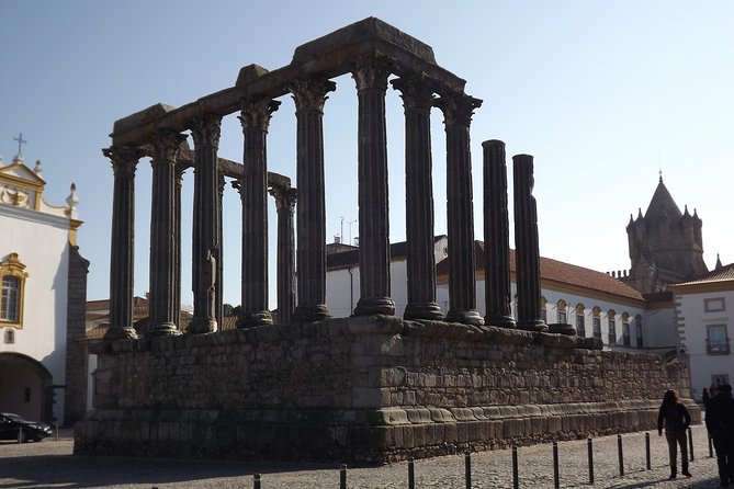 Évora Wine & Heritage Tour from Lisbon - The guide can make or break the day