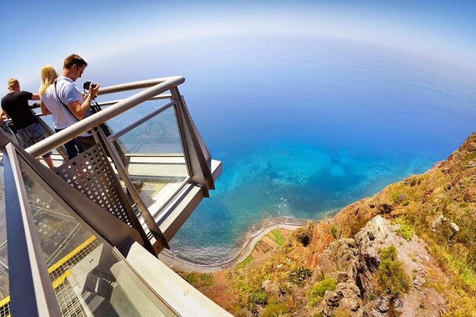 Exorbitant West Tour - Cabo Girão begins the day with a serious drop