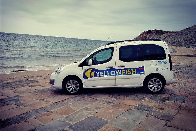 Faro Airport Private Transfer to or from Alvor - Finding your driver at Faro Airport
