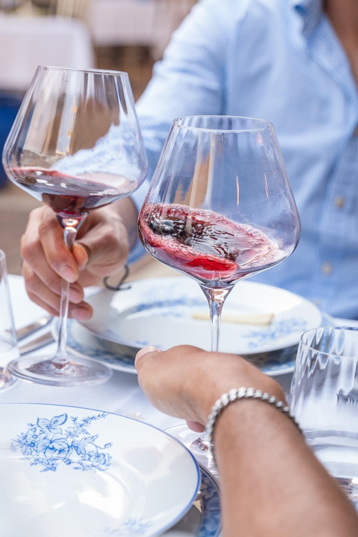 Faro City Portuguese Wine Tasting and Tapas Guided Tour - The guides make the difference