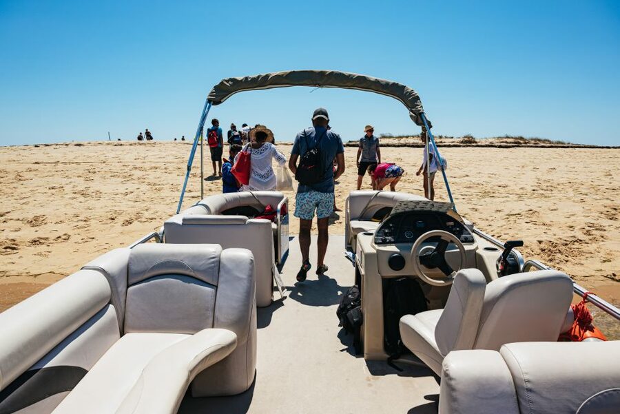 Faro: Deserta Island and Farol Island Catamaran Boat Trip - Farol Island: one hour for a village and beach