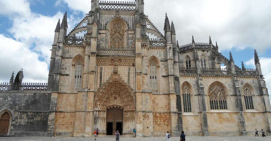 Fátima, Batalha, Alcobaça, Nazaré and Óbidos Private Tour - Key points to know before booking