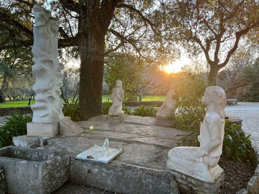Fátima Private Tour: Shrine| Sacred Path |Shepherds House - The Chapel of the Apparitions and the central shrine
