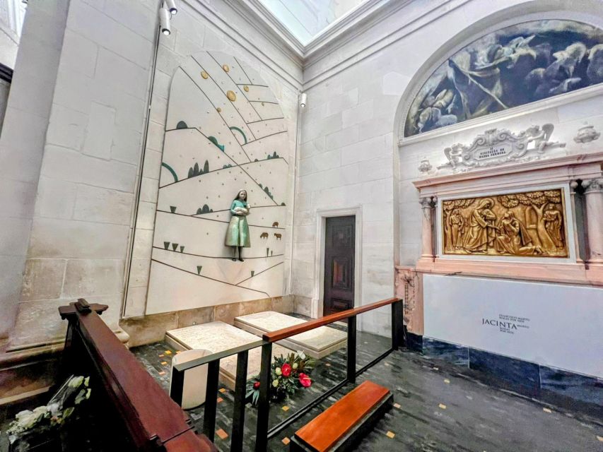 Fátima Private Tour: Shrine| Sacred Path |Shepherds House - Lucia’s house and the village wells