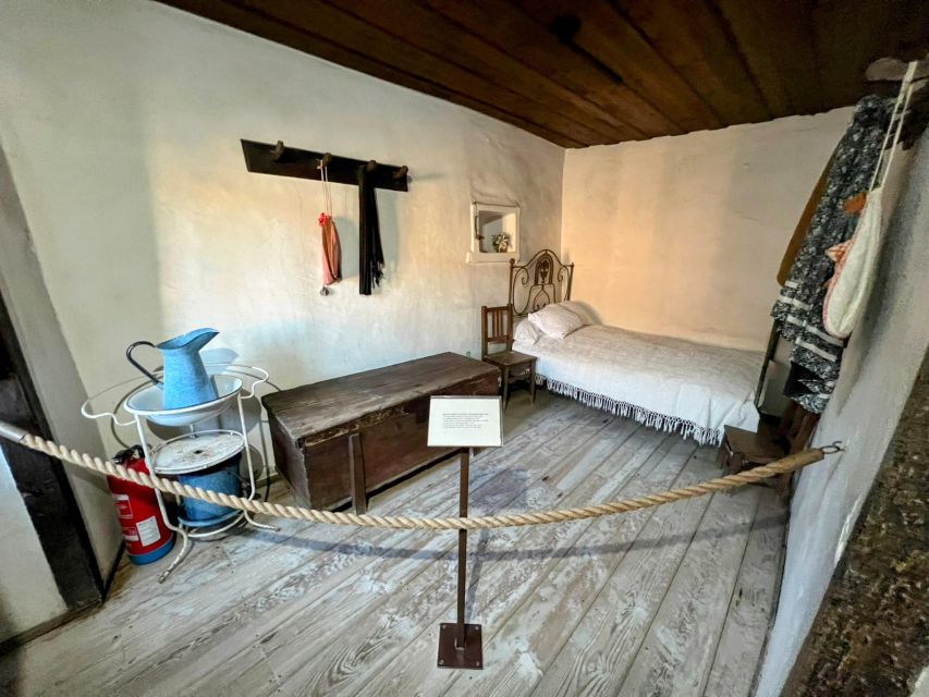 Fátima Private Tour: Shrine| Sacred Path |Shepherds House - Valinhos and the Monument of Our Lady