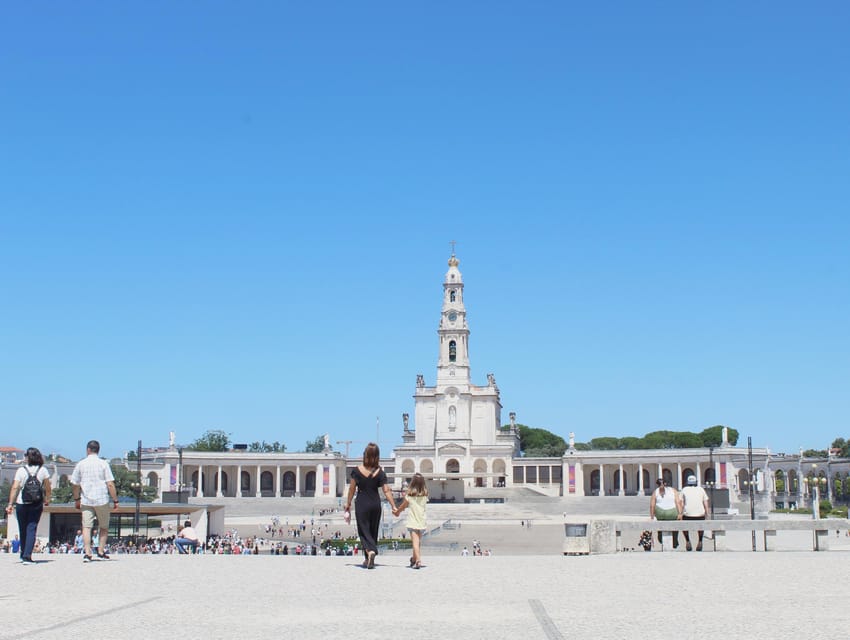 Fátima: Sanctuary and Aljustrel Village, Private Guided Tour - Key points at a glance