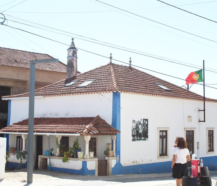 Fátima: Sanctuary and Aljustrel Village, Private Guided Tour - Valinhos and the Stations of the Cross