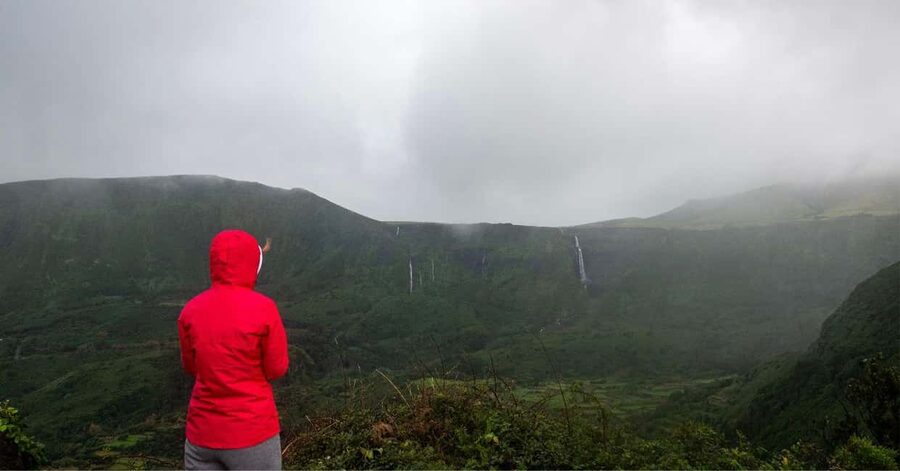 Flores Island: Full-Day Guided Tour - Lunch is your own responsibility