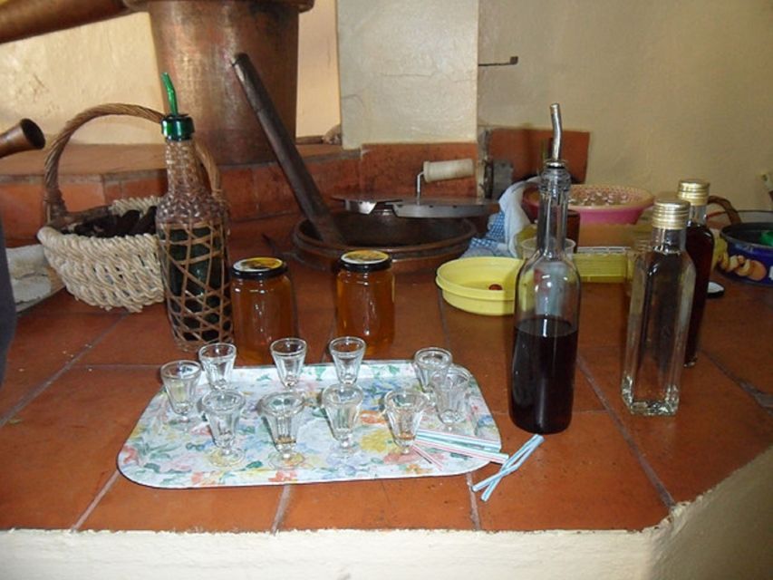 From Albufeira: Half-Day Algarve Jeep Safari - What makes the guides so important