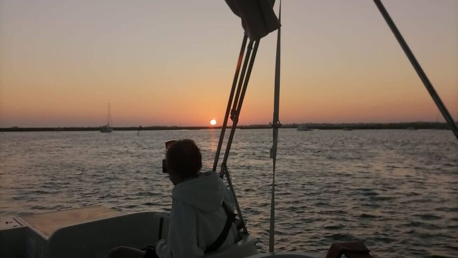 From Faro: Ria Formosa Sunset Boat Trip - Who should book this Faro sunset cruise?