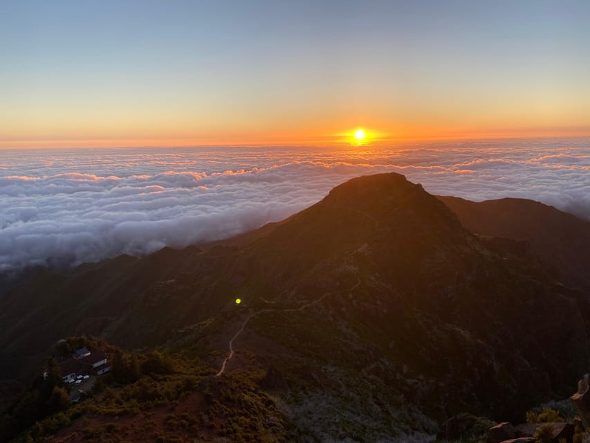 From Funchal: Madeira Peaks - Pico do Arieiro and Pico Ruivo - Starting at Achada do Teixeira for PR1.2
