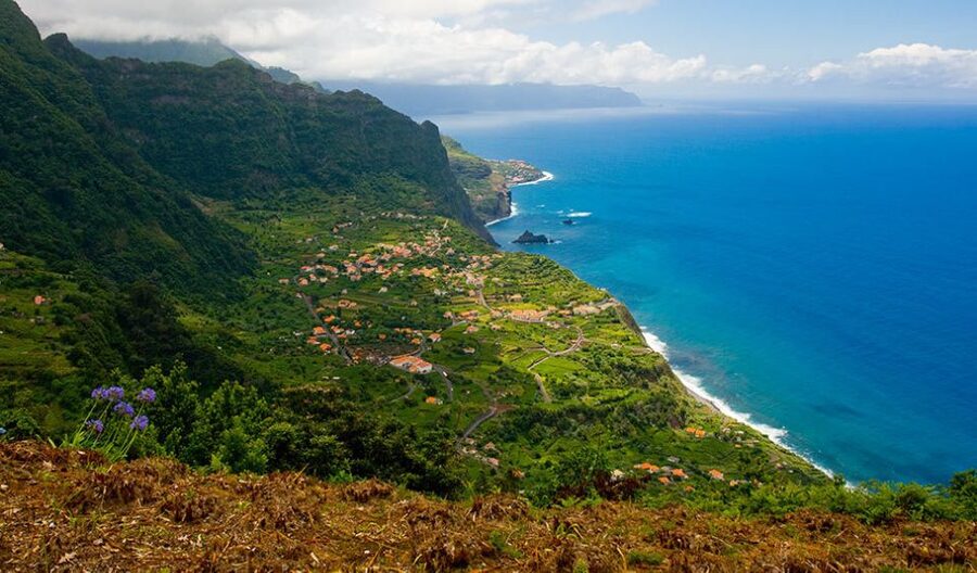 From Funchal: North Coast Day Trip - Guides, languages, and the style of the day
