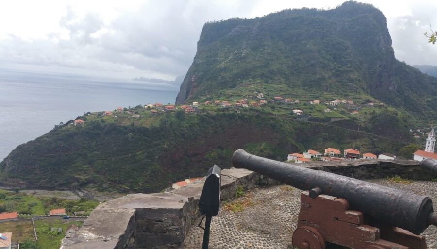 From Funchal: Santana and Pico do Areeiro East Island Tour - Key points to know before booking