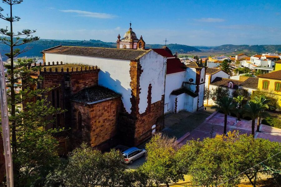 From Lagos: Small-Group 4-Hour Wine Tasting Tour - Silves in 45 minutes: Moorish walls and a quick look around