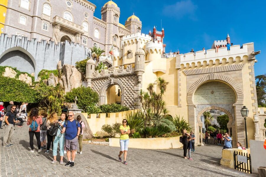 From Lisbon: Best of Sintra and Cascais Guided Day Tour - Hotel pickup and a practical eight-hour route