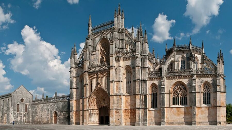 From Lisbon: Fátima, Batalha, Nazaré & Óbidos Full-Day Tour - Transport, timing, and comfort