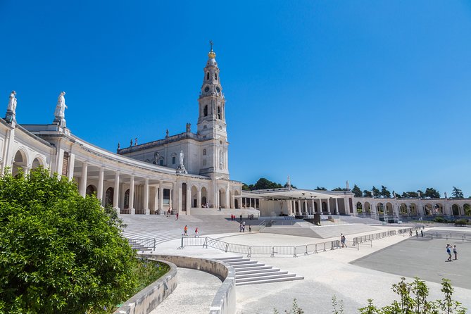 From Lisbon: Fatima Batalha Nazare & Obidos Small Group Day Trip - Who should book this day trip?
