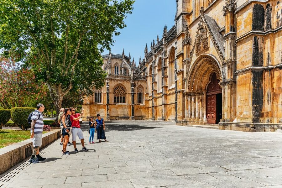 From Lisbon: Fatima Batalha Nazaré & Óbidos Small-Group Tour - Key points at a glance