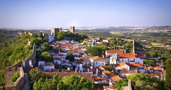From Lisbon: Fátima, Nazaré, Batalha, and Óbidos Guided Tour - The guides make the schedule work