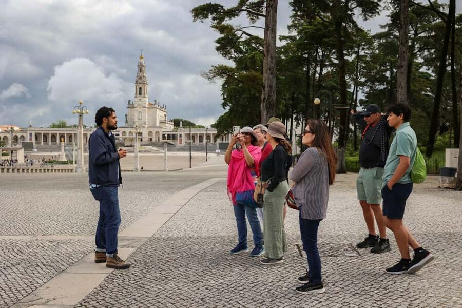 From Lisbon: Fátima, Óbidos, and Nazaré Small Group Day Tour - Fátima: quiet, serious, and meaningful