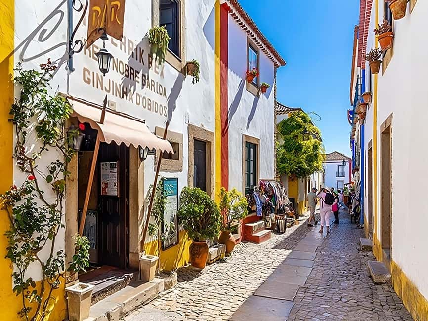 From Lisbon: Obidos, Nazaré and Fátima Small Group Tour - Three very different places in one long day