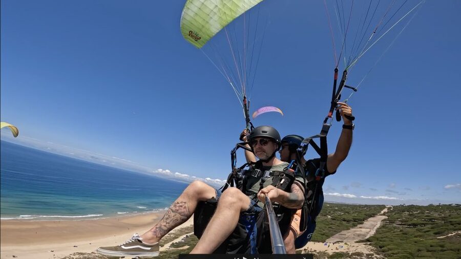 From Lisbon: Paragliding Tandem Flight - The flight itself: peaceful views over cliffs and waves