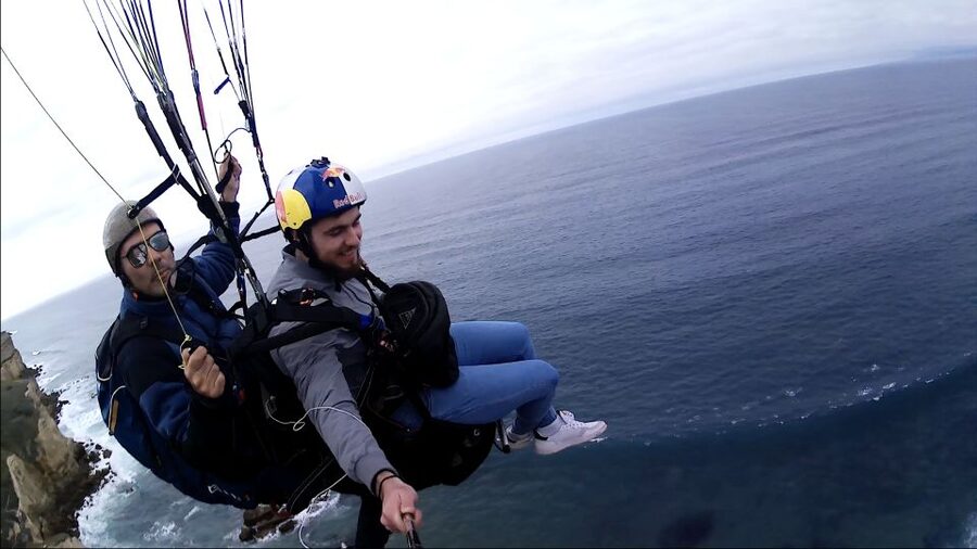 From Lisbon: Paragliding Tandem Flight - What the $110 price includes