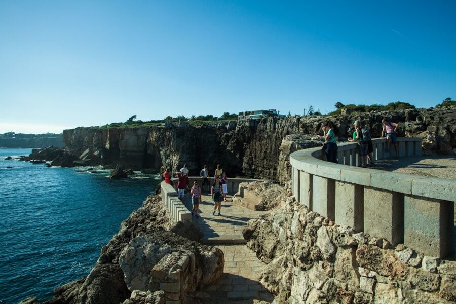 From Lisbon: Sintra and Cascais Full-Day Private Tour - Choosing between Sintra’s palaces