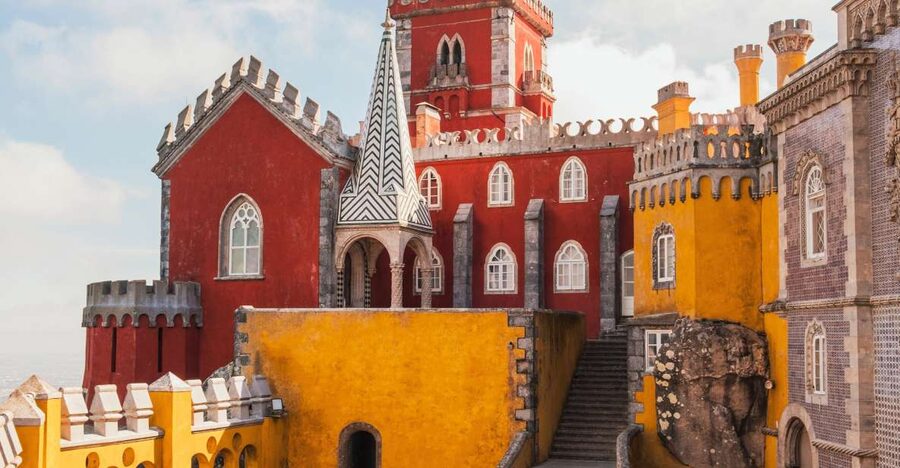 From Lisbon: Sintra and Portuguese Coast Private Day Tour - Lunch in the Sintra Area