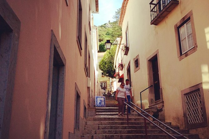 From Lisbon: Sintra's Historical and Natural Gems - Lunch and free time in Sintra old town