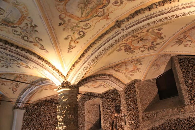 From Lisbon: Small-Group Day Tour to Évora and Monsaraz - Walking Through Évora’s Roman and Muslim Streets