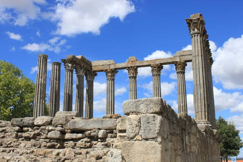 From Lisbon: Small-Group Day Tour to Évora and Monsaraz - Medieval Monsaraz Above the Great Lake
