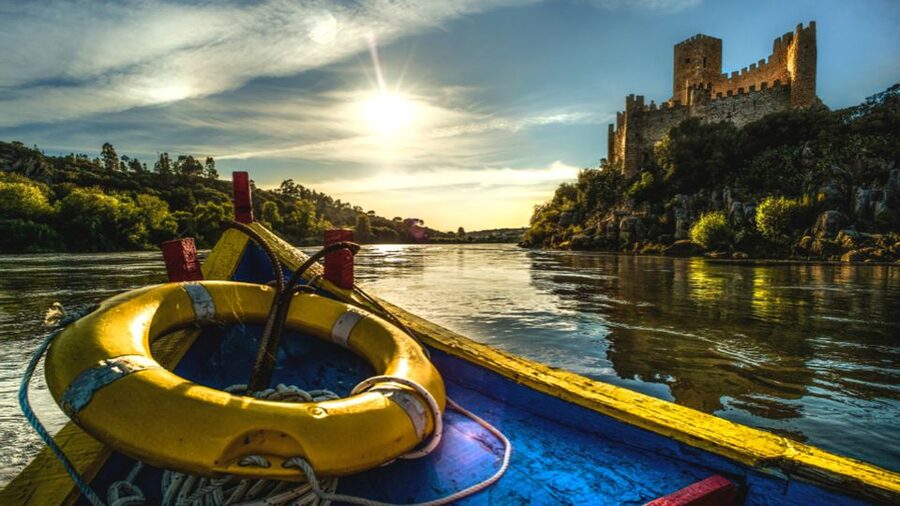 From Lisbon: Tomar, Christ Convent & Almourol Castle Tour - Why this day trip works from Lisbon