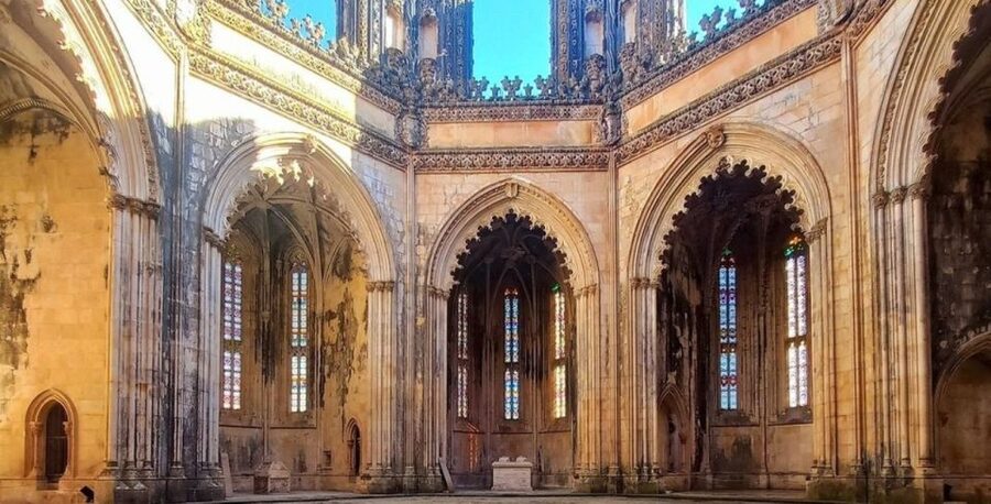 From Lisbon: Tour to Fátima, Batalha, Nazaré and Óbidos - Nazaré and the Atlantic in fifteen minutes