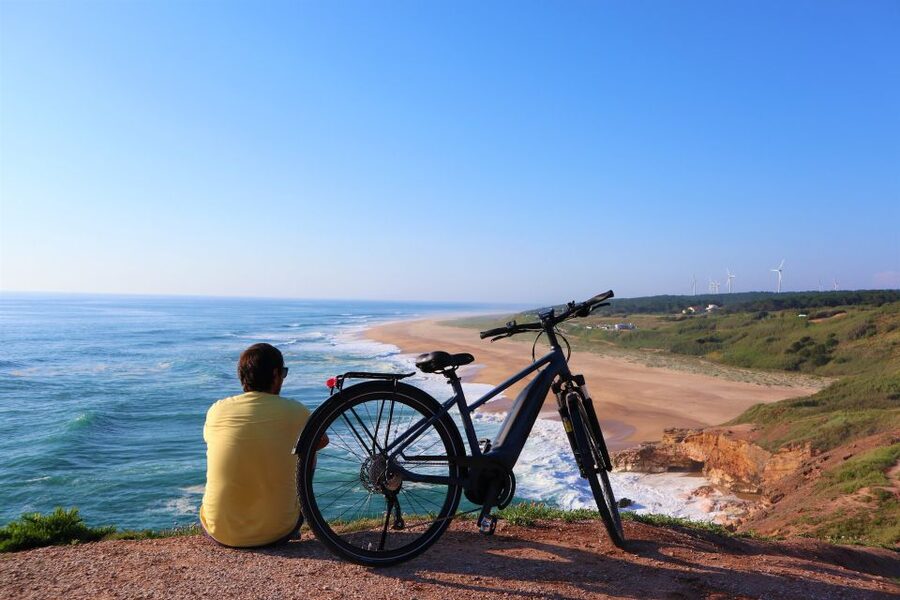 From Nazaré: Self-Guided Half-Day or Full-Day E-bike Rental - Heading south to Serra da Pescaria