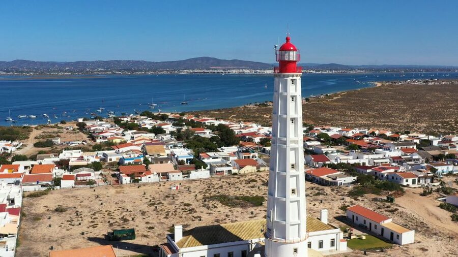 From Olhão: Ria Formosa 3-Island Full-Day Tour - Guides, comfort, and the small-boat feel