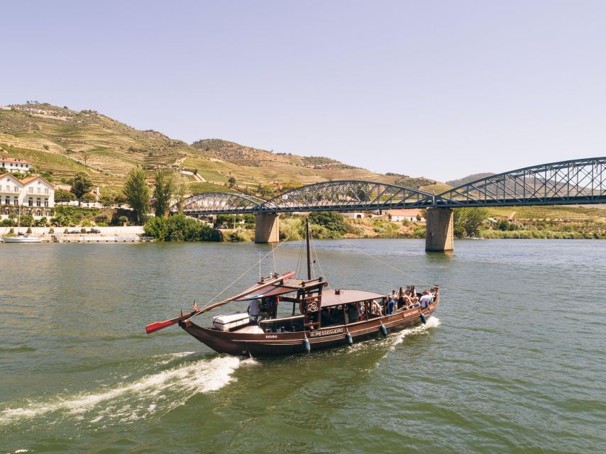 From Pinhão: Douro Valley Rabelo Boat Tour with Port Wine - Quinta das Carvalhas on the return